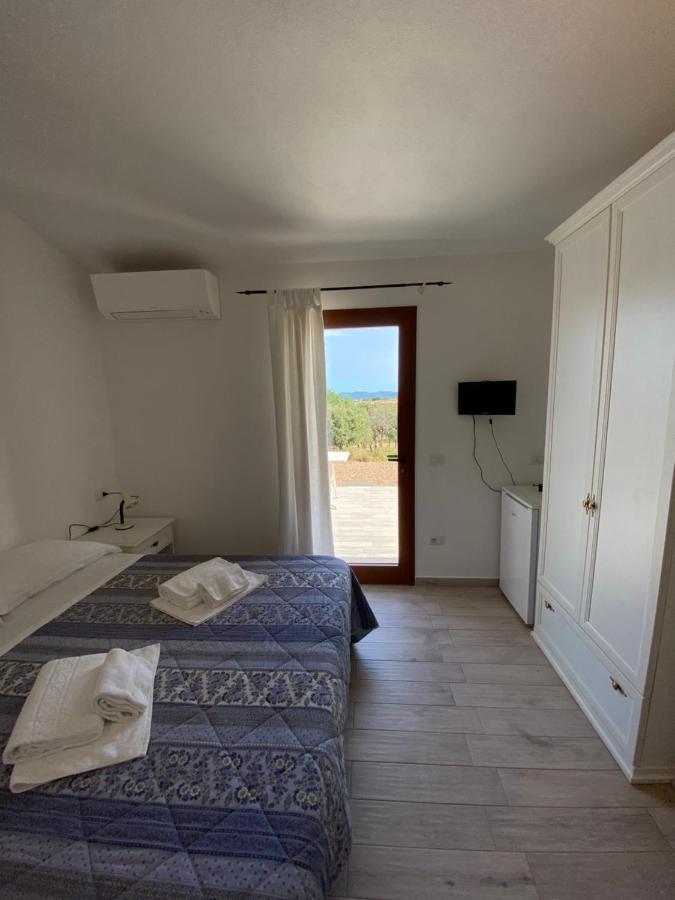 Molti Mari B&B Resort Олбия Екстериор снимка