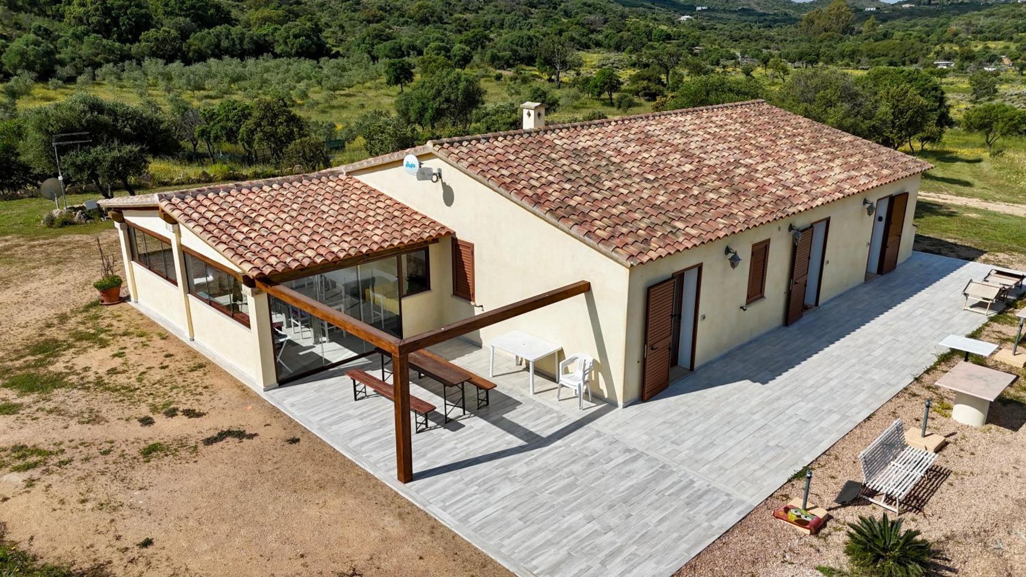 Molti Mari B&B Resort Олбия Екстериор снимка