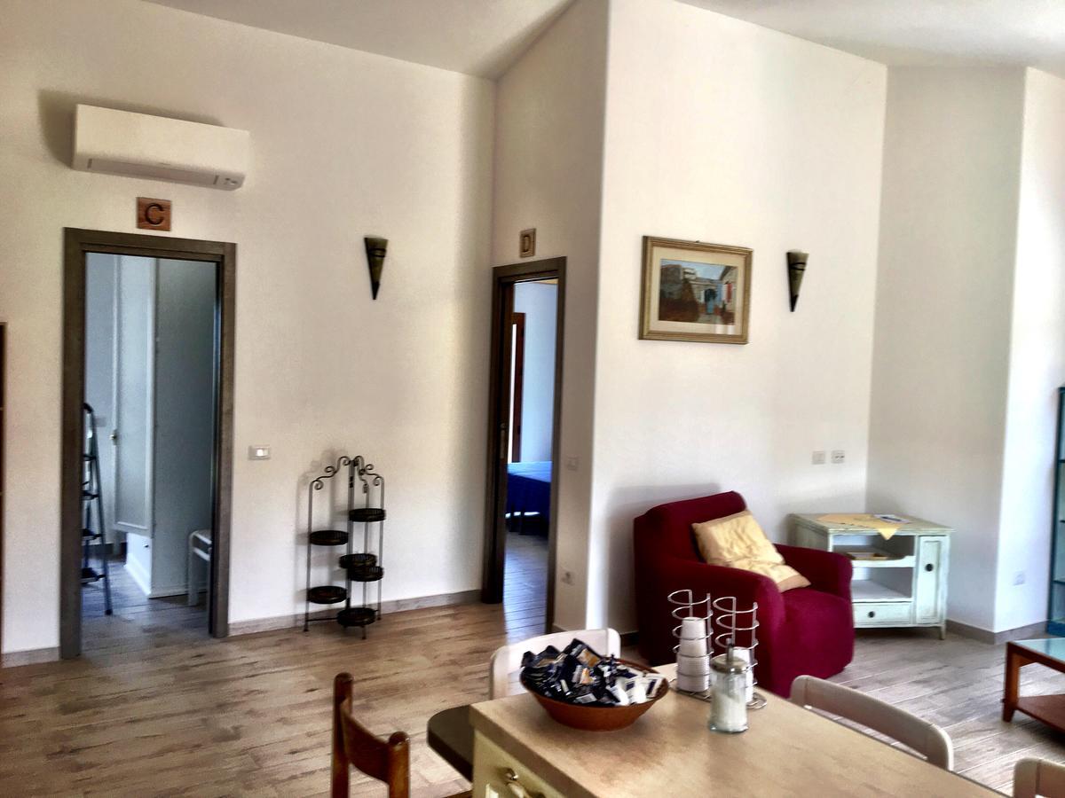 Molti Mari B&B Resort Олбия Екстериор снимка